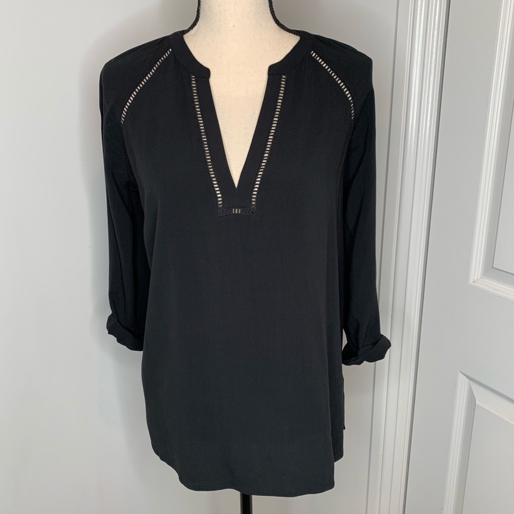 NWT Deep V neck flutter sleeve top